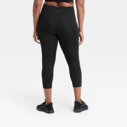 Women's Sculpt High-Rise Capri Leggings - All In Motion™ -Women Store GUEST 0091d851 ebbc 41fe bd85 4a001d28b7c4