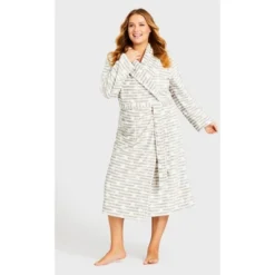 Women's Plus Size Snowflake Robe - Gray | AVENUE 18 Women's Plus Size Snowflake Robe - Gray | AVENUE -Women Store GUEST 167f1ab8 b50c 4c53 b6ca aeaa484208e9