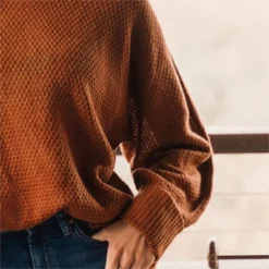 Women's Neutral Split Hem Relaxed Sweater - Cupshe -Women Store GUEST 18b7b70e f81a 421e 8756 06058f3d195f