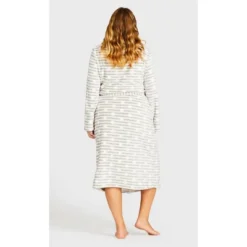 Women's Plus Size Snowflake Robe - Gray | AVENUE
