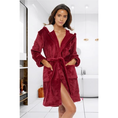 Women's Classic Plush Hooded Robe, Short Fleece Bathrobe With Hood 6 Women's Classic Plush Hooded Robe, Short Fleece Bathrobe With Hood - Image 4