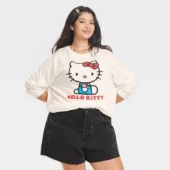 Women's Hello Kitty Cozy Graphic Sweatshirt - White -Women Store GUEST cac8350f 283f 4f34 a179 6843283ba128