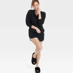 Women's Quilted Pajama Set - Stars Above™ 9 Women's Quilted Pajama Set - Stars Above™ -Women Store GUEST e1c280ae ee75 4b5b af8e 63d2461c6fb5