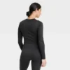 Women's Seamless Long Sleeve Crop Top - All In Motion™ 1 Women's Seamless Long Sleeve Crop Top - All In Motion™ -Women Store GUEST f5d3c270 532d 4709 9088 078d4b2b2a0c